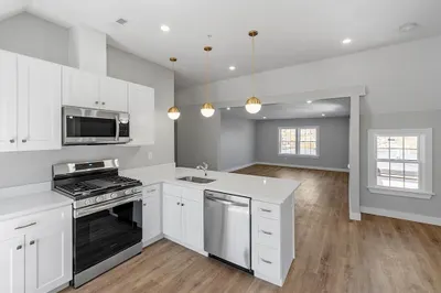 80 South St #8 1