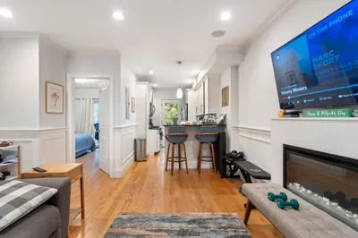 291 D St #3