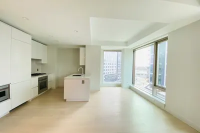 135 Seaport Blvd #1511