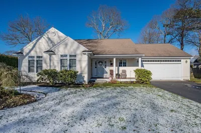6 Carla Rd