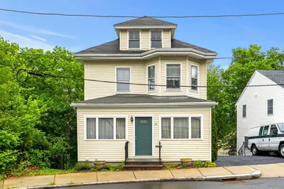 35 Mount Washington Ave 1