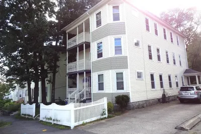 236 Pilgrim Ave #2