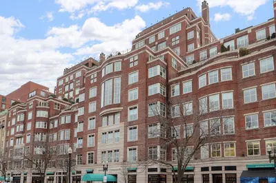 300 Boylston St #910 1