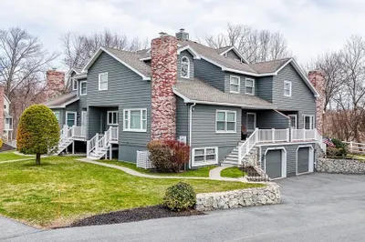18 Carnation CirCle #C 1