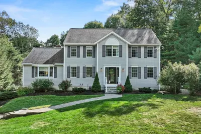 285 Green Street 1