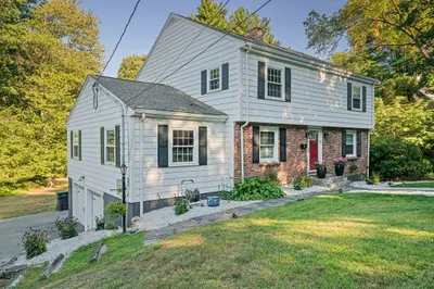 60 Pleasant St