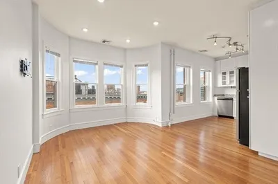 37 Revere Street #8