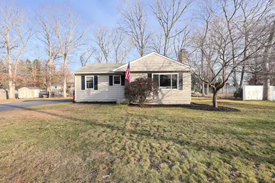 46 Melody Dr