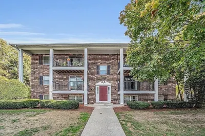 10 Walker Rd #3 1