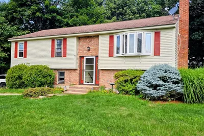4 Sycamore Dr 1