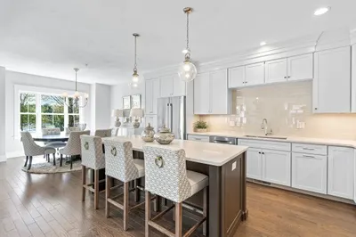 4 Granville Lane #4