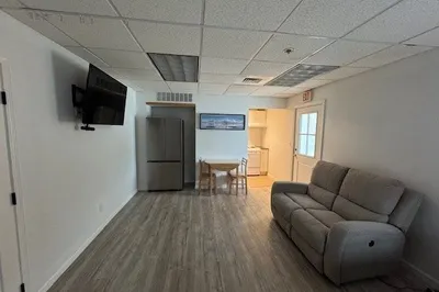 1629 Fall River Ave #1