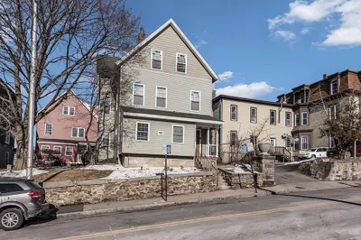 83 Prospect St #1