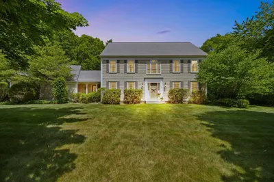 74 Parkwood Dr