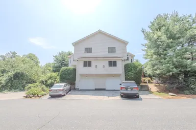 445 Captain Eames Cir #445 1