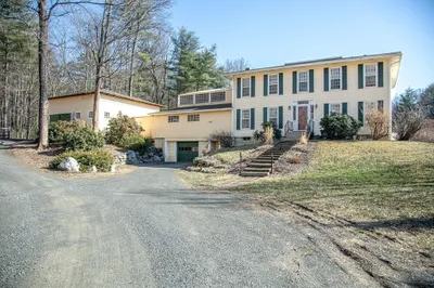 435 Market Hill Rd 1
