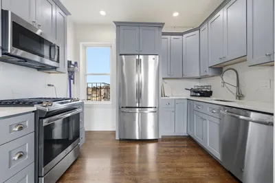 12 Pearl St #4 1