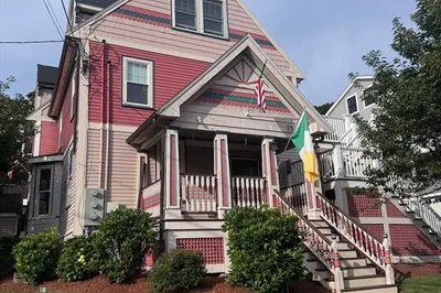 15 Whitford St #1