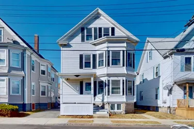 109 Robeson St 1