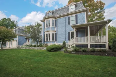 131 Sumner St 1