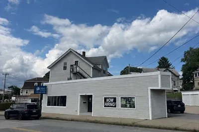 1768 Pleasant Street 1