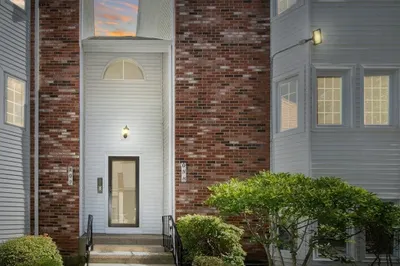 121 Tall Oaks Drive #Q 1