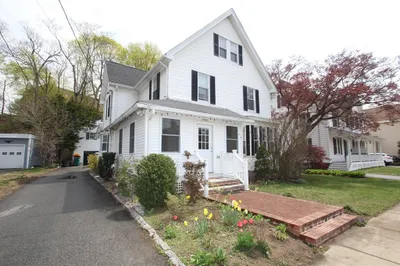 24 Arlington Road 1
