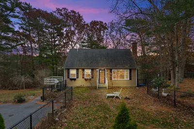 163 Lake Dr 1