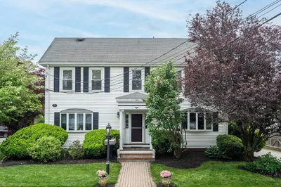 140 Jewett St #2