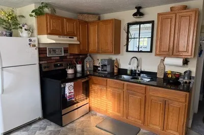 1306 Main Street #6 1