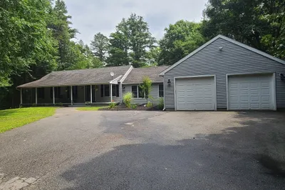123 Boston Rd 1