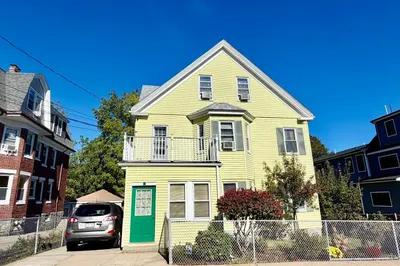 87 Glendower Rd #1 1