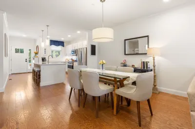 7 E Dexter Ave #38 1