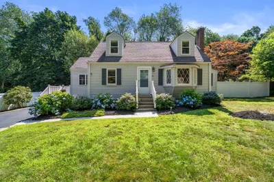 63 Conlyn Ave 1