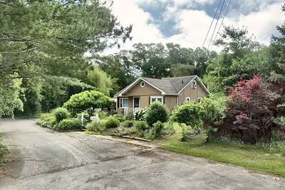 1 E Wordell St 1