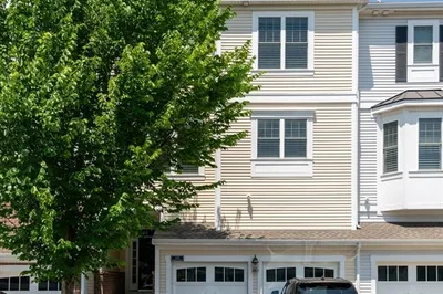115 Halsted Dr #115