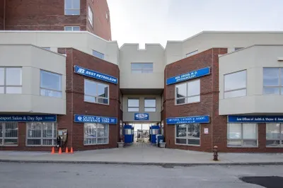 152 Lynnway 1