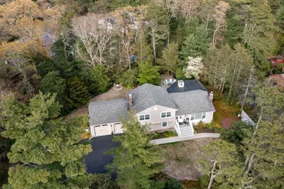 8 Thatcher Rd