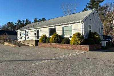1581 Main Street 1