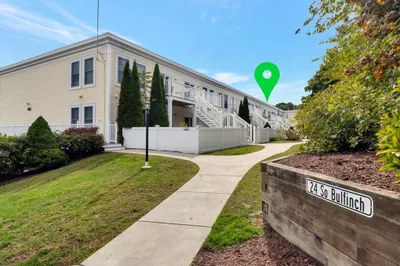 24 S Bulfinch St #205 1