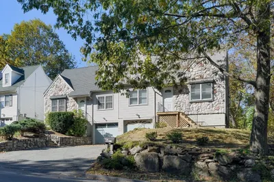 602-1 Burncoat Street