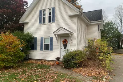 178 Center St