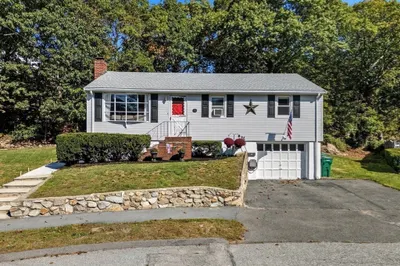 35 Oak Ridge Circle