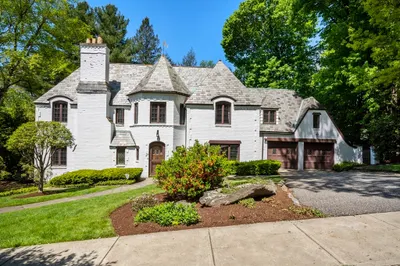 19 Westwood Drive 1