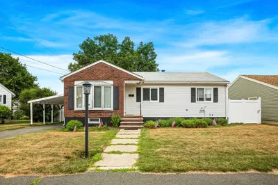 6 Jefferson Rd