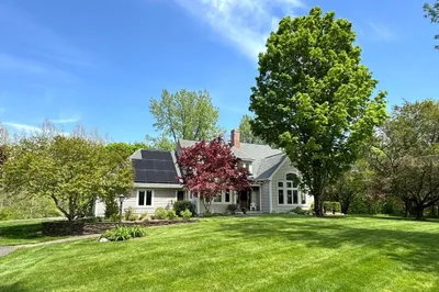 187 Plain Road 1