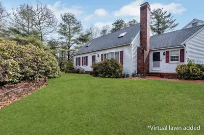 52 Windlass Ln