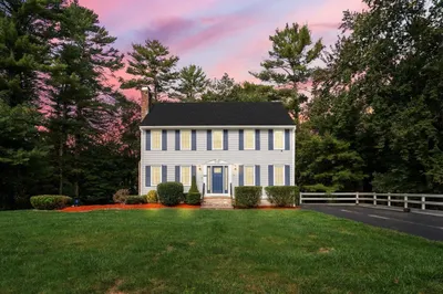 50 Rosewood Dr 1
