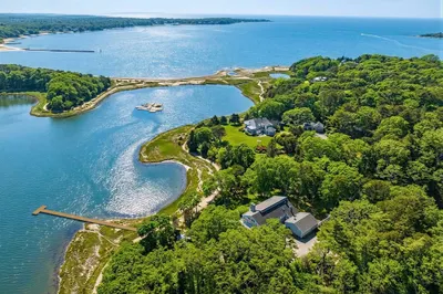 233 Scraggy Neck Road 1
