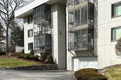 39 Spit Brook Road #34 1